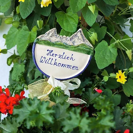 Reschenlehen Ferienwohnungen Lägenhet *